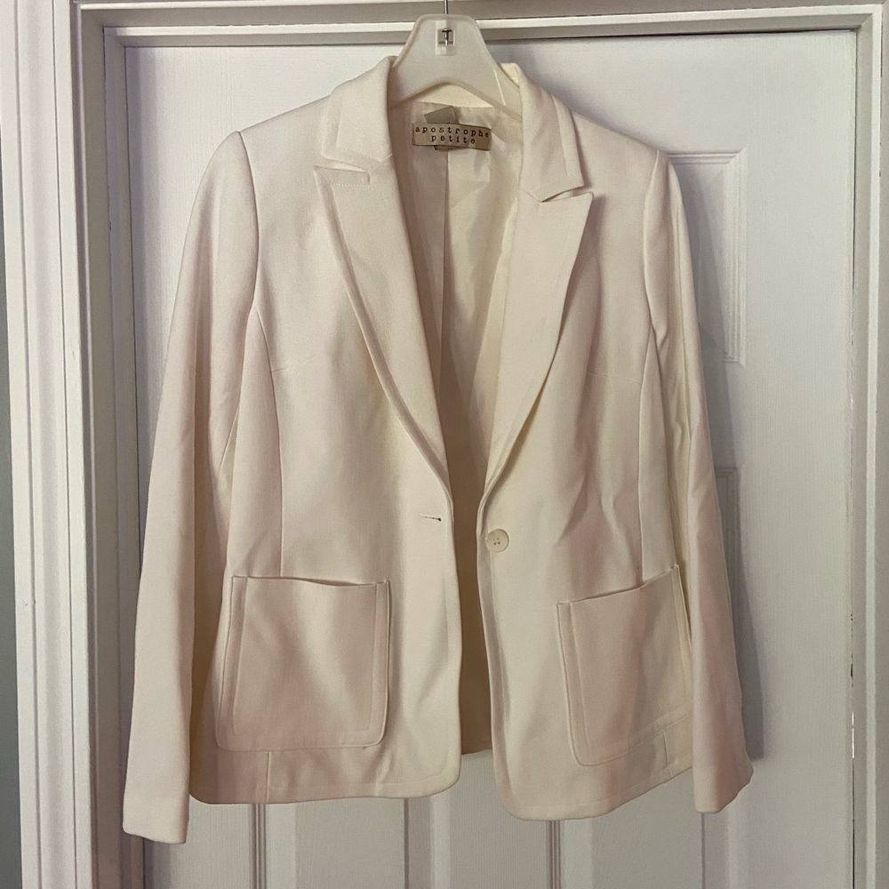 Apostrophe off white blazer size 6 petite